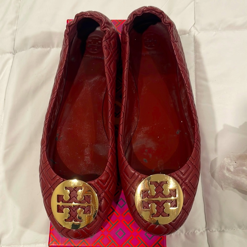 Burgundy & Gold Tory Burch Quilted Flat